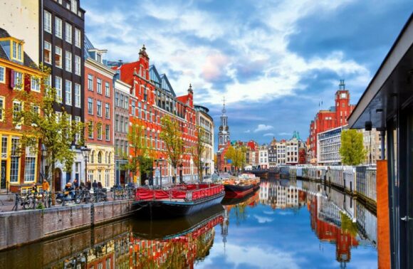 Amsterdam’da 3 Gece 4 Yıldızlı Otelde Kişi Başı Oda Kahvaltı Konaklama Amsterdam’da 3 Gece 4 Yıldızlı Otelde Kişi Başı Oda Kahvaltı Konaklama